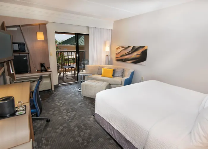 Courtyard By Marriott- Austin Hotel 3*