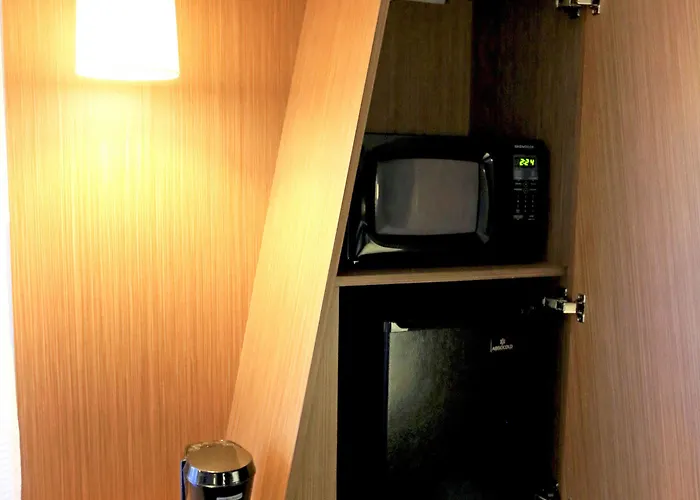 Hotel Courtyard By Marriott- Austin